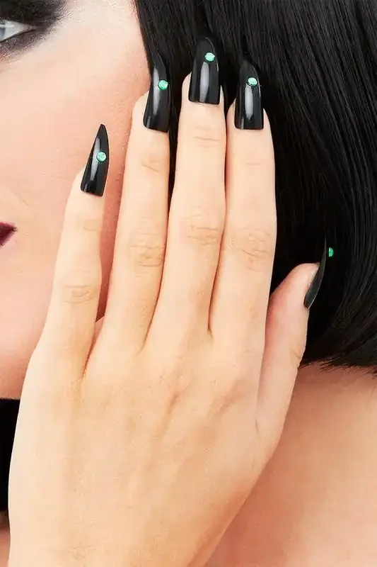 12 Künstliche Nägel Mit Kleber Schwarzer Witwe