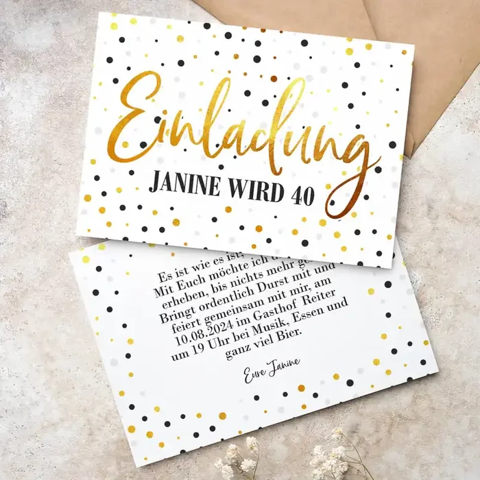 Einladungskarte zum Geburtstag mit goldfarbenem Konfettimotiv