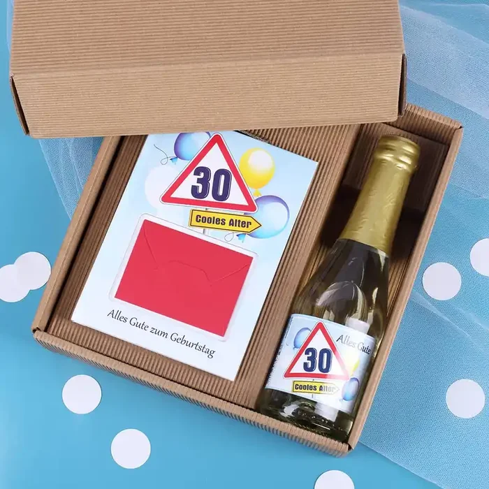Geschenkset mit Buch und Perlwein zum 30. Geburtstag