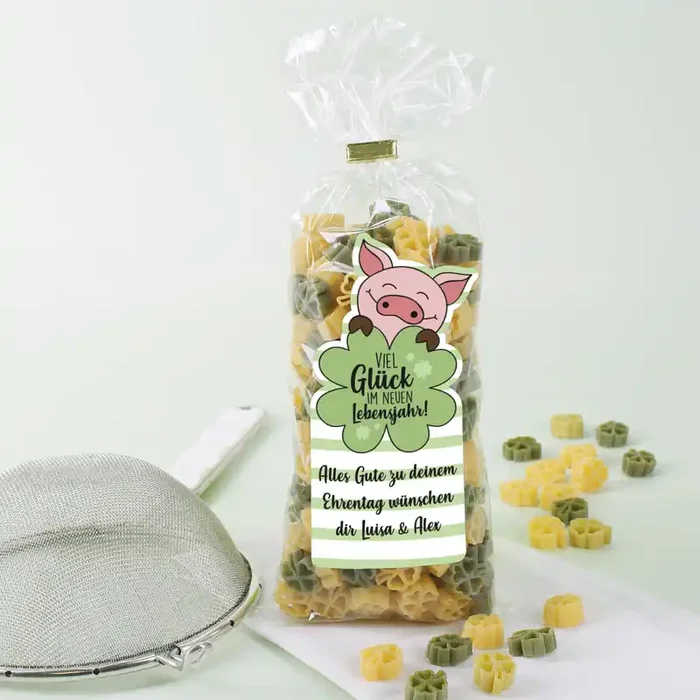Kleeblattnudeln zum Geburtstag – Viel Glück im neuen Lebensjahr