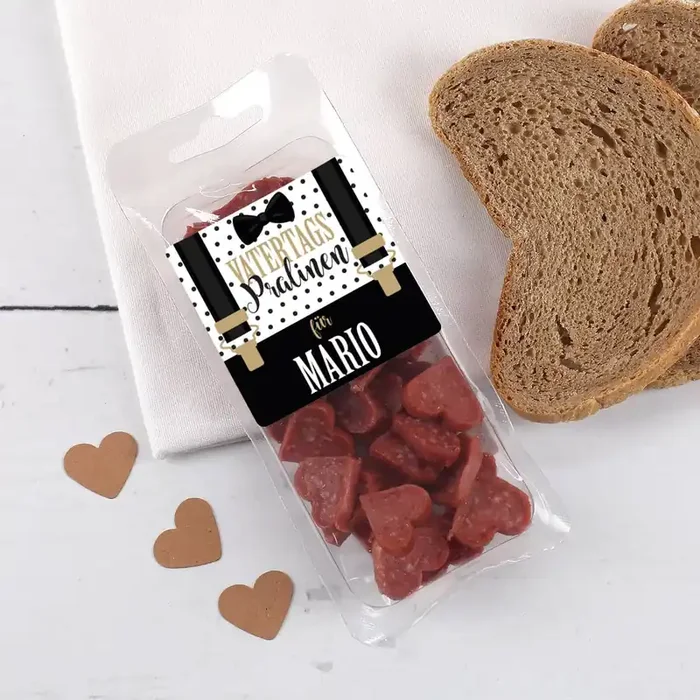 Mini Salami Snack zum Vatertag mit Hosenträger und Name