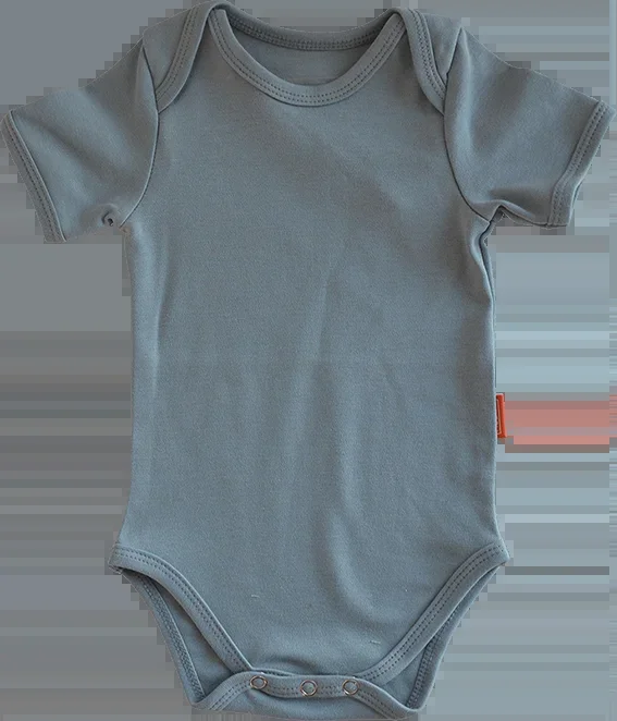 Schlichter Body mit Namen und Initialien