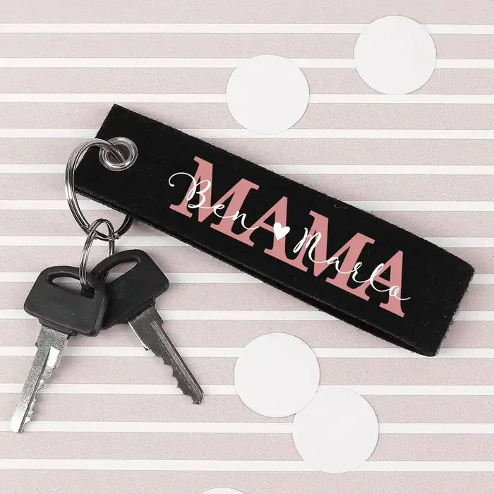 Schlüsselanhänger – MAMA – mit den Namen der Kinder